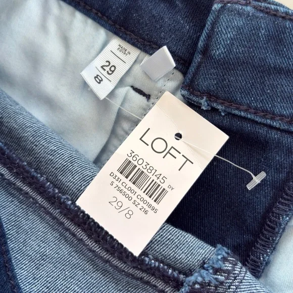 LOFT The Slim Flare Curvy High Rise Jeans NWT - Picture 4 of 9
